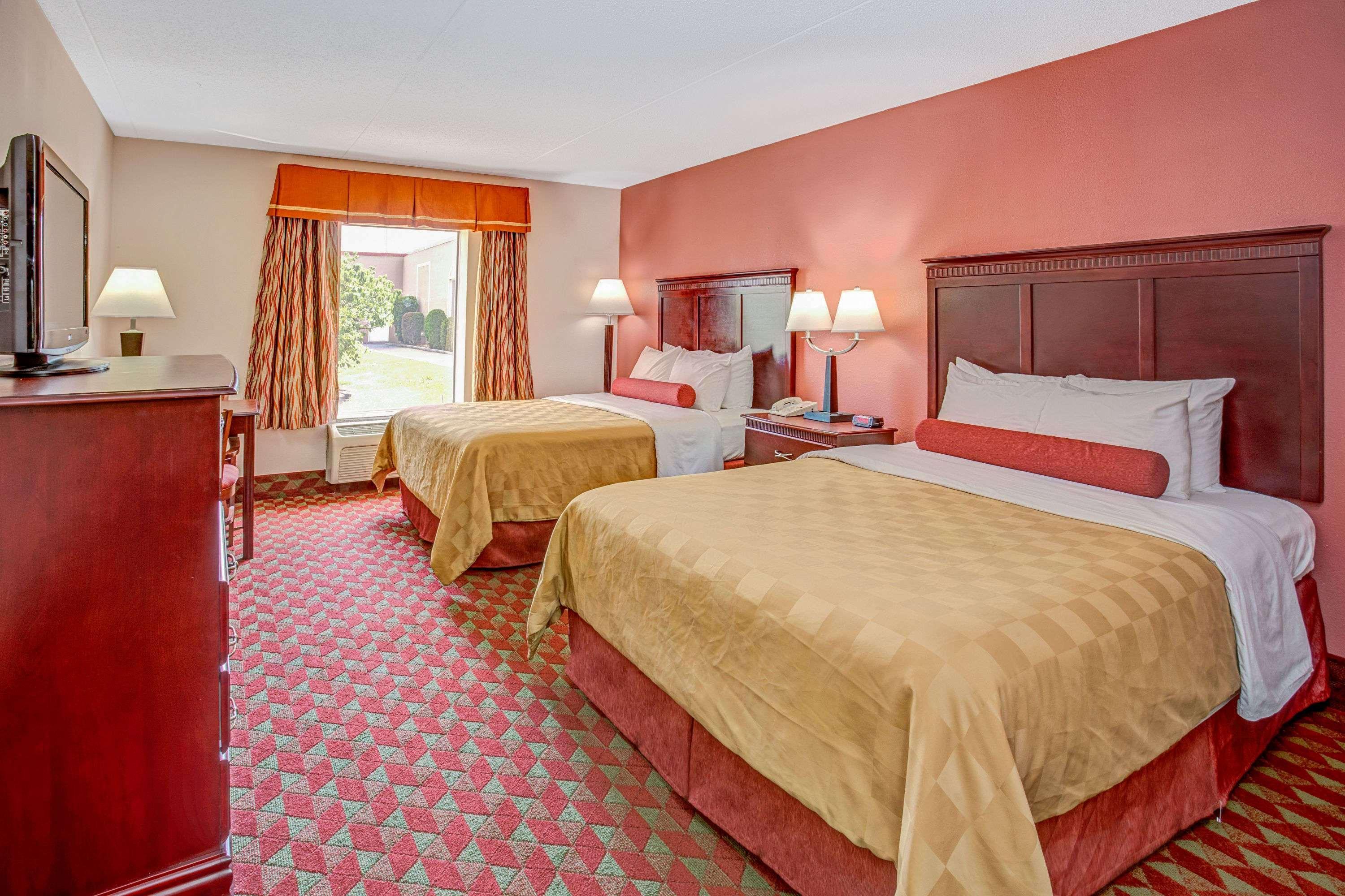 Ramada By Wyndham Murfreesboro Esterno foto